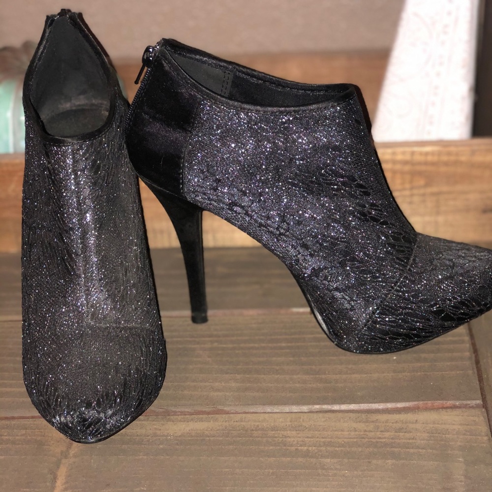 Maurice’s lace booties